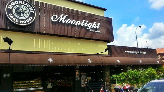 Moonlight Cake House Bukit Indah